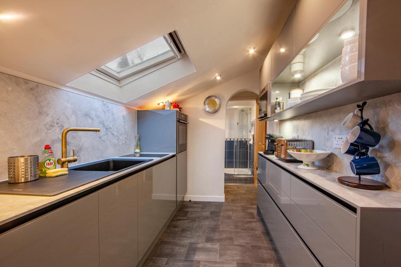 Premium 2Nd Floor 2 Bed Apt Sleeps 4 Adults In Oban Town Esterno foto